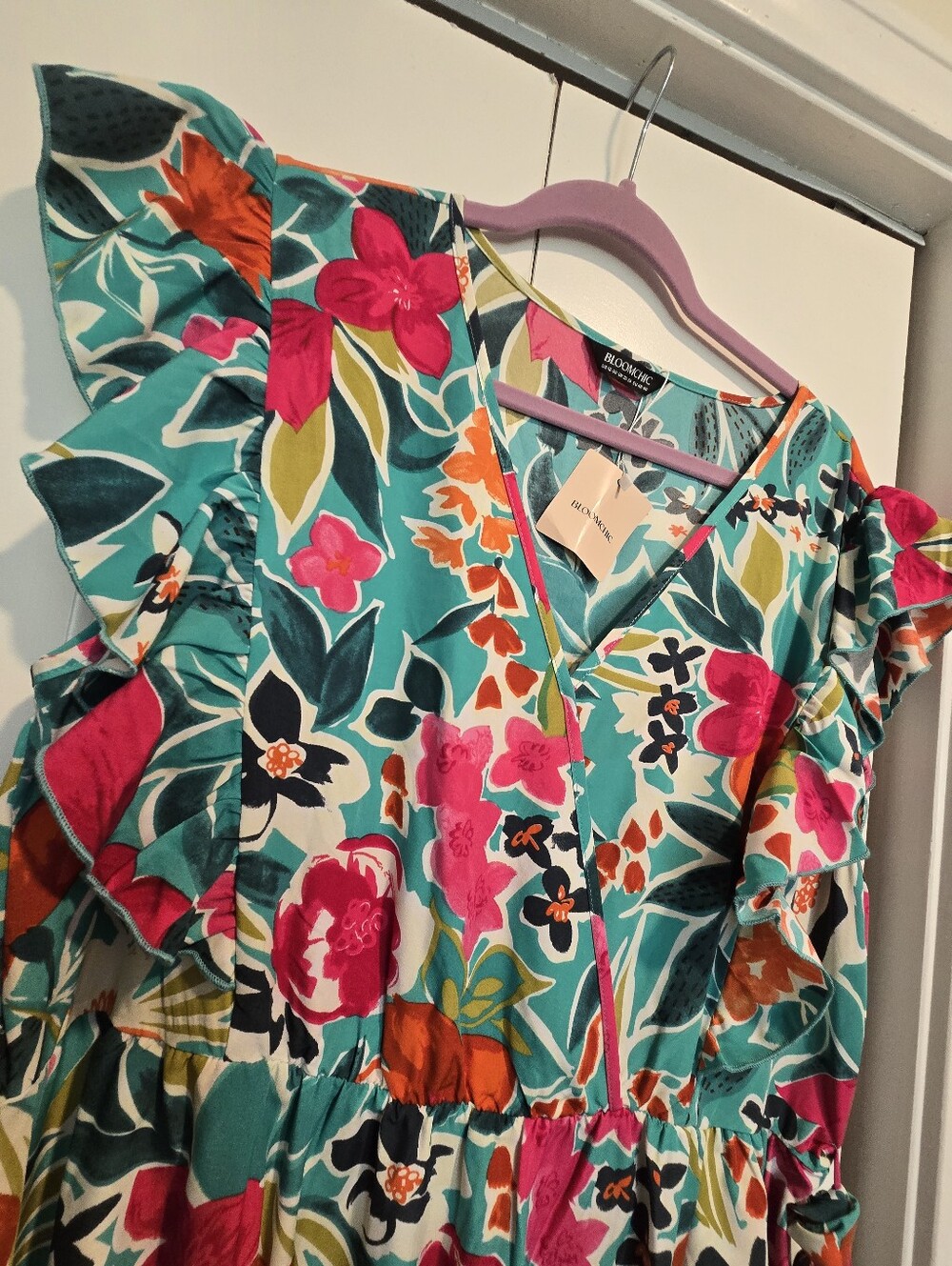 BloomChic Floral Wrap Midi Dress with Ruffle Cap Sleeves NWT Size 18/20 - Picture 4 of 7